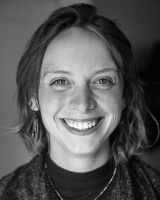 Photo of Laura Thompson, Pre-Licensed Professional