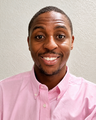 Photo of Clarence Oliver III, Marriage & Family Therapist Intern, MEd, RMFTI