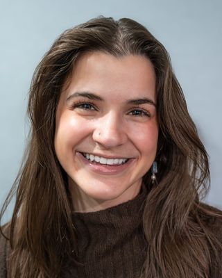 Photo of Lea Abdoulah, Pre-Licensed Professional