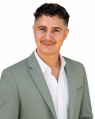 Photo of Dr. Enzo Prince, Pre-Licensed Professional, PsyD