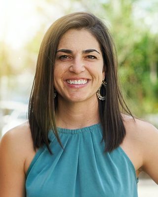 Photo of Nikki Reis Munoz, Counselor in 32789, FL
