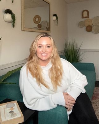 Photo of Molly Askew, Clinical Social Work/Therapist, LMSW, LSCSW