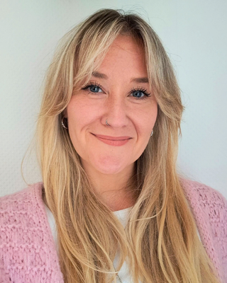 Photo of Becca Robinson-Chinn, Counsellor, BACP
