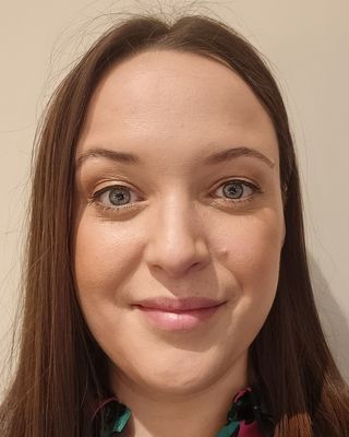 Photo of Gemma Castle, Psychotherapist, DCounsPsych, MNCPS Acc.