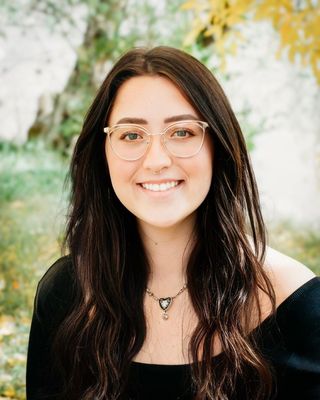 Photo of Lilly Anne Kelkenberg, Licensed Social Worker, MA , LSW , SWC