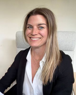 Photo of Lindsay Regnery Burke, Psychiatric Nurse Practitioner, PMHNP
