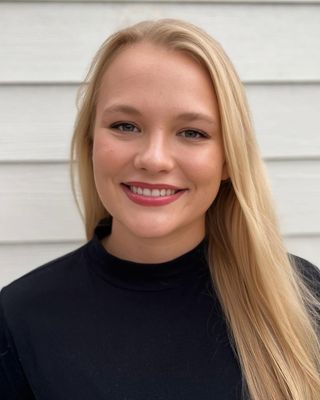 Photo of Madison Robinson, Pre-Licensed Professional