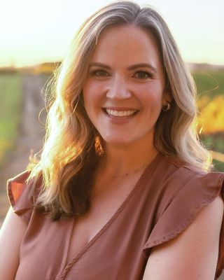 Photo of Lindsay Stark, Marriage & Family Therapist, MA, LMFT