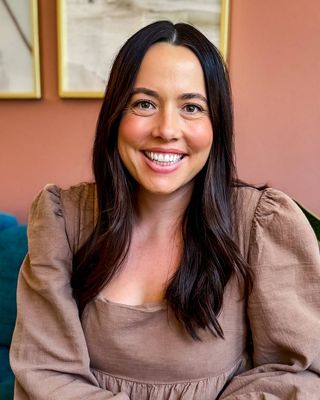 Photo of Kelly Robinson, Marriage & Family Therapist, LMFT