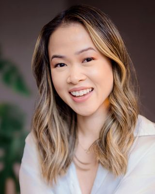 Photo of Evangelynn Chee, Registered Social Worker, MSW, HBSW, RSW