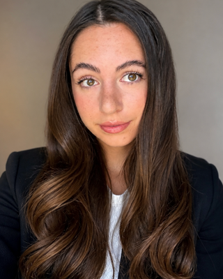 Photo of Jaclyn Labozetta, MFT