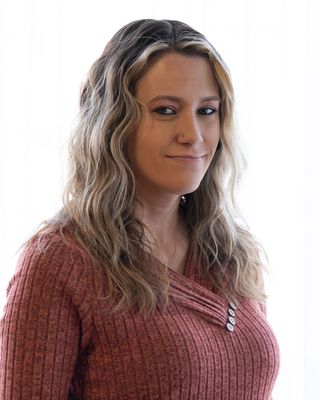 Photo of Amanda Benton, LCSW Associate, LCSW-A, LCAS-A, CAMT, CPSS