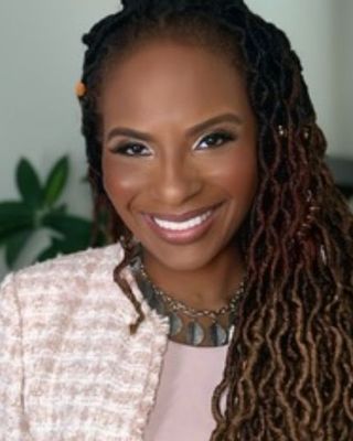 Photo of Montrella Cowan, Clinical Social Work/Therapist