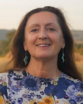 Photo of Oksana Perry, Counsellor, PhD, BPC