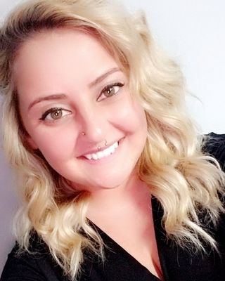 Photo of Ariel Molzof, Clinical Social Work/Therapist, LMSW