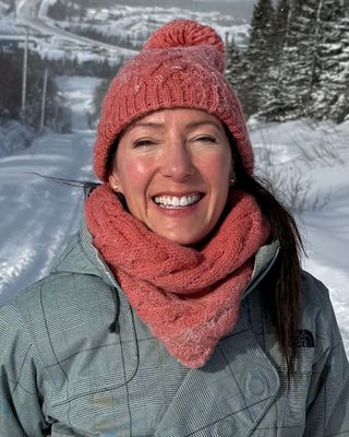 Photo of Denise V Hackett, Counsellor, BPE, MEd, CCC, ND