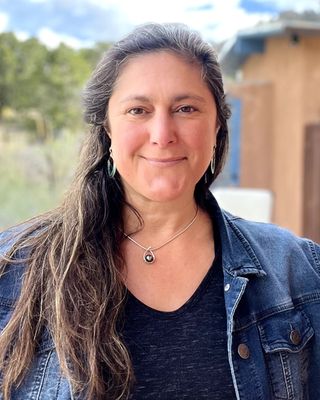 Photo of Tina Ghantous, Registered Psychotherapist, MS