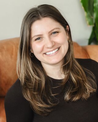 Photo of Lindsey Mandell, Marriage & Family Therapist, MA, LMFT