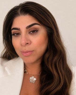 Photo of Niloufar Amirmoezi, Marriage & Family Therapist Associate, LMFTA, MA