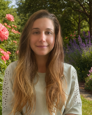 Photo of Annie Fish, Pre-Licensed Professional, MA, MS