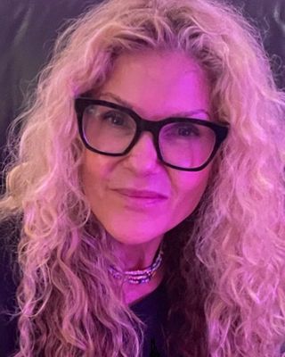 Photo of Sara Wolfin, Counsellor, MBACP