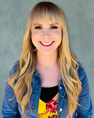 Photo of Victoria Roberson, Marriage & Family Therapist Associate, LAMFT