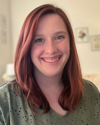 Photo of Taylor Lund, Licensed Professional Counselor in Glen Ellyn, IL
