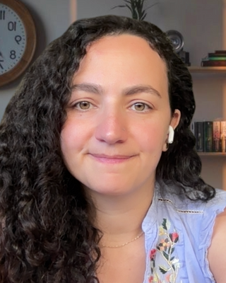 Photo of Yasmin Yazdi, Clinical Social Work/Therapist, MSW, LCSW