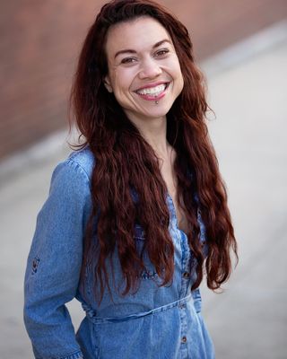 Photo of Corina Morris, Clinical Social Work/Therapist, LSW