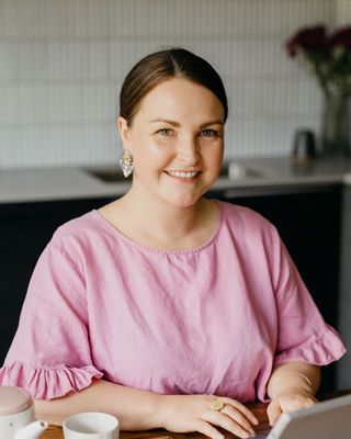 Photo of Lisa Graham