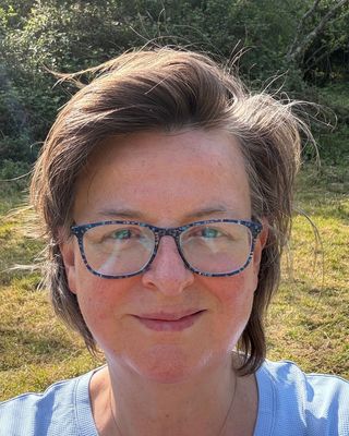 Photo of Sarah Brown, Psychotherapist, MA, MBACP Accred