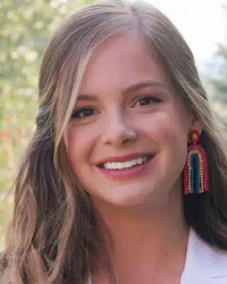 Photo of Hannah Ross, Clinical Social Work/Therapist