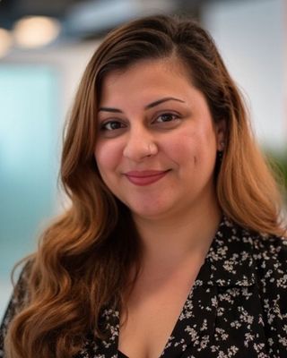 Photo of Ukasha Malik, Registered Psychotherapist, MACP
