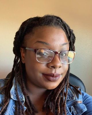 Photo of J'nayle Harkey, Licensed Social Worker, LMSW