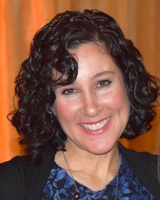 Photo of Lisi Levisohn, Psychologist, PhD