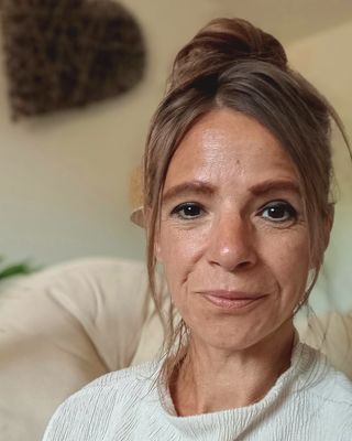 Photo of Amanda Barnes, Counsellor, MBACP