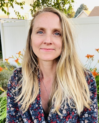 Photo of Carrie Hennessy, Psychologist