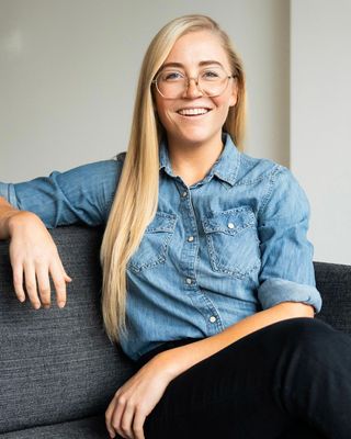 Photo of Lexie Morgan, Counsellor, MC, RCC, CCC