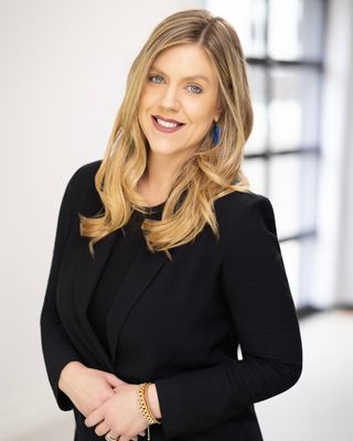 Photo of Nicole Carreon, Marriage & Family Therapist, MA, LMFT