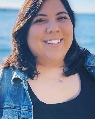 Photo of Serena Robles, Counselor in Kirkland, WA