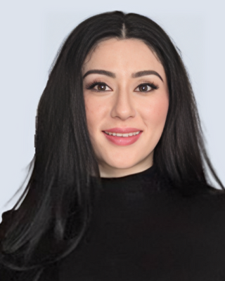 Photo of Simona Ghai, Registered Psychotherapist (Qualifying), `BA, MSc, MA, RPQ
