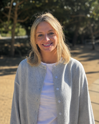 Photo of Isabelle Lofrese, Marriage & Family Therapist Associate, APCC, AMFT, MA