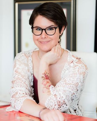 Photo of Lindsay Jordan, Counselor, MEd , ATR, LCMHC, CLC
