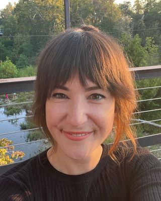 Photo of Lindsay Rose Wood, Pre-Licensed Professional
