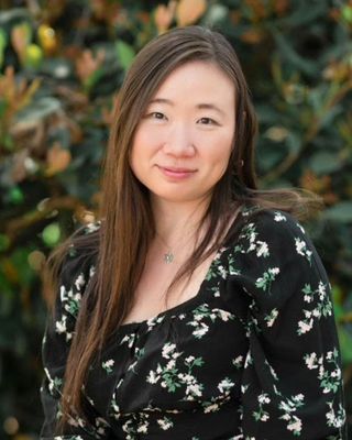Photo of Yi Ling Benson, Clinical Social Work/Therapist, LMFT
