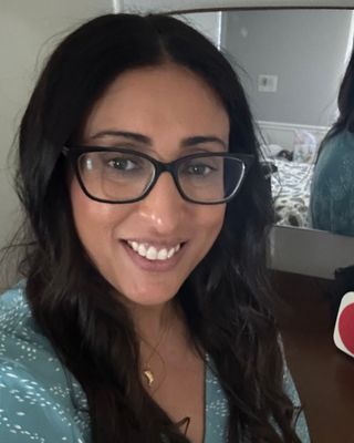 Photo of Linda Abdelbaki, Marriage & Family Therapist, LMFT