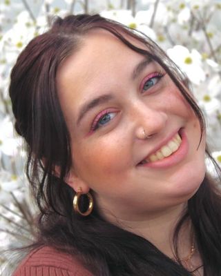 Photo of Emma G Ouellette, Clinical Social Work/Therapist, LLMSW