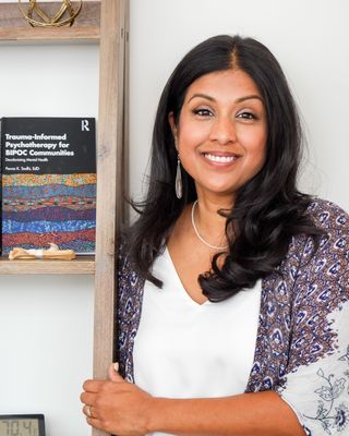 Photo of Angie Agrawal Holstein - Shanti Psychotherapy Clinic, Registered Social Worker, MSW, RSW