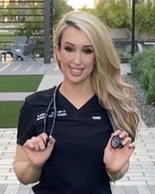 Photo of Amanda Amarillas, Psychiatric Nurse Practitioner, PMHNP, FNP