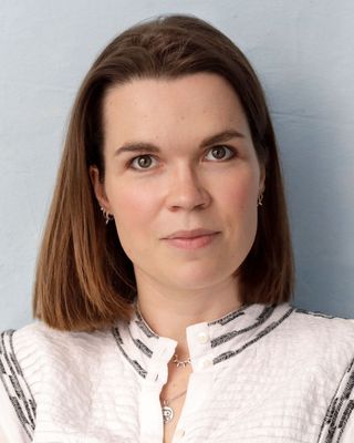 Photo of Sophie Bellamacina, Psychotherapist, MA, MBACP
